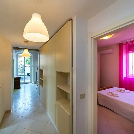Apartment Migliarina Garden La Spezia