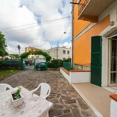 Apartment Migliarina Garden *